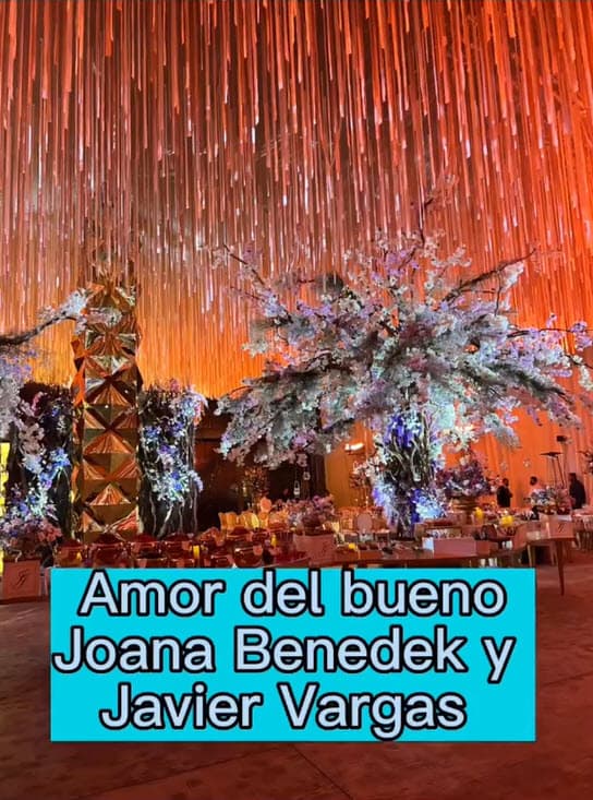 Según la información de la periodista, que fue una de las invitadas, la celebración se llevó a cabo en un lujoso lugar y fue muy elegante.
<br>