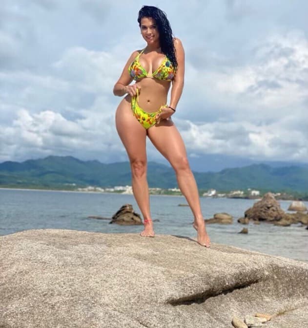 Las sorpresas no paran y ella intenta consentir a sus seguidores con fotos como m谩s les gustan.