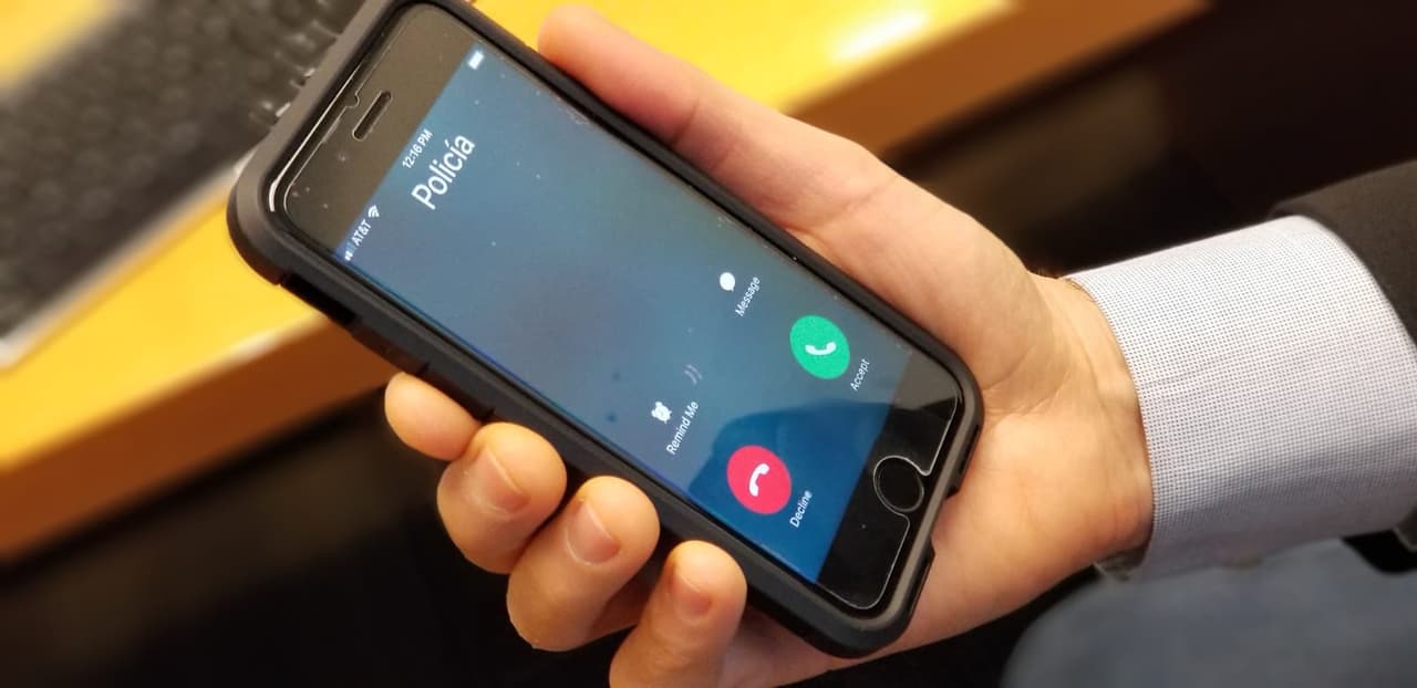 Advierten de estafas telefónicas al norte de Atlanta; confirman al menos una víctima