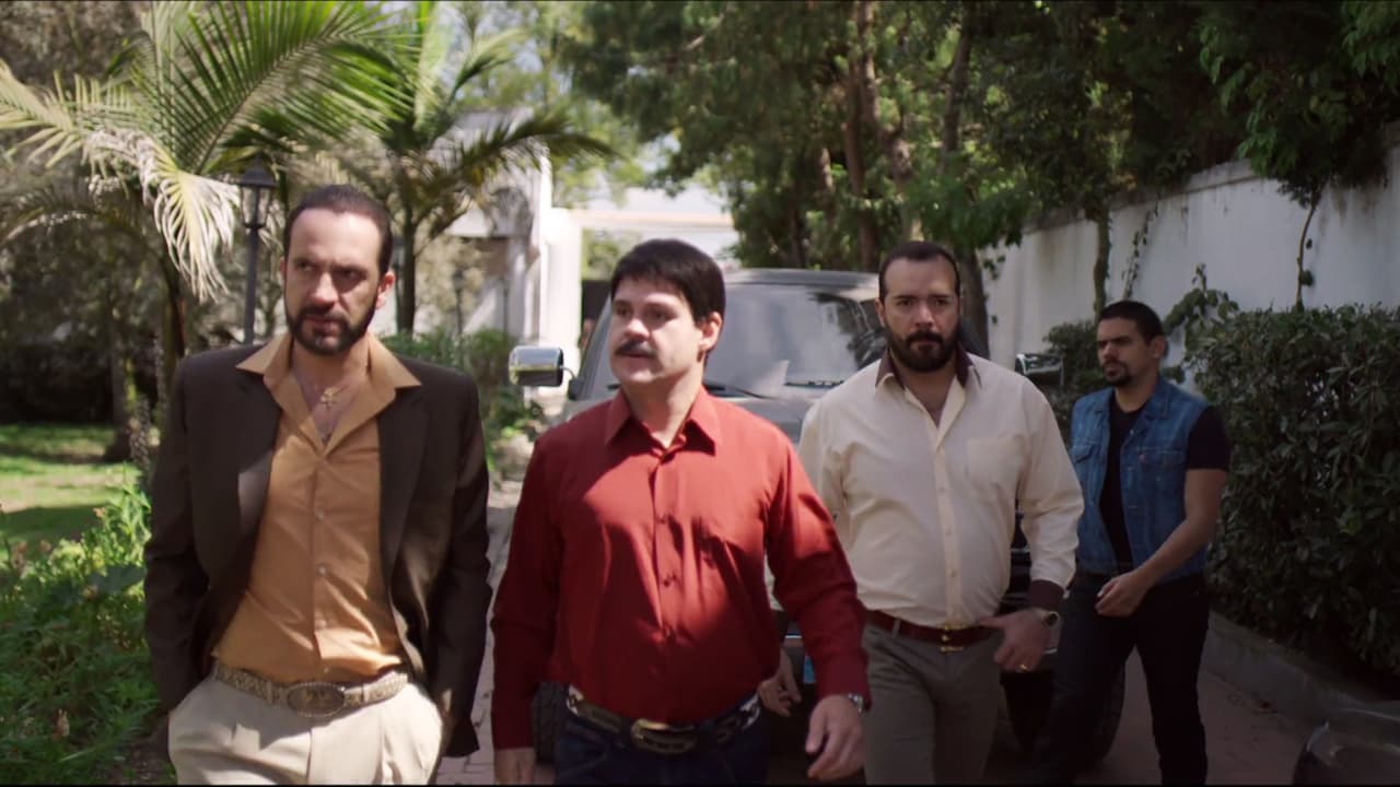 Guzmán Loera’s first step was to call up a meeting with the most powerful bosses of Mexican organized crime. In order to do that, he asked the
<b>Bernal Brothers</b>,
<b>Arturo</b> and
<b>‘El Arriero’</b>, to set up the meeting.