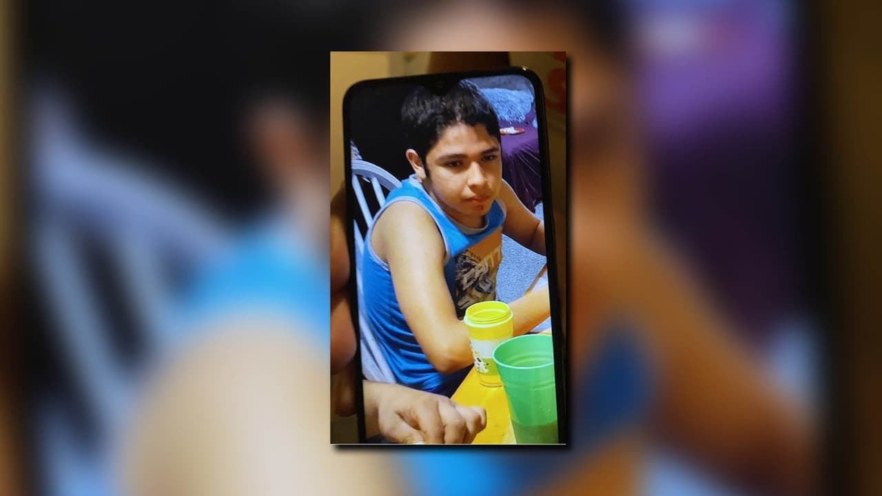 Buscan a adolescente hispano que desapareció en Brookhaven
