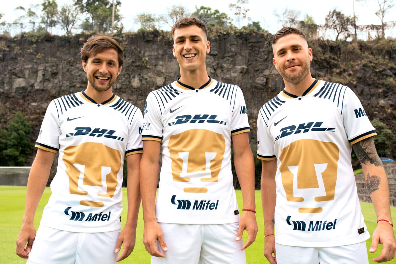 Uniforme de local de Pumas para el Apertura 2022 y Clausura 2023.