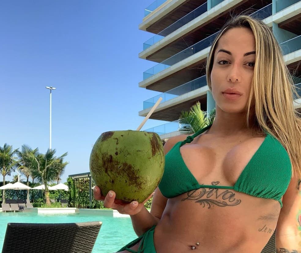 La presunta amante con la que Kevin mantuvo relaciones sexuales minutos antes de morir se llama
<b>Bianca Domingues. </b>Tiene 25 años, es modelo y acompañante de lujo.
<br>
<br>