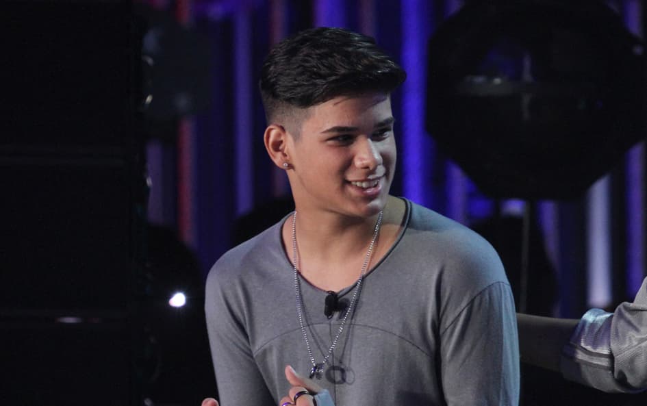 Este chico encantó a las chicas. Interpretó una canción de Luis Fonsi, pero los jueces le pidieron cantar a cappella.