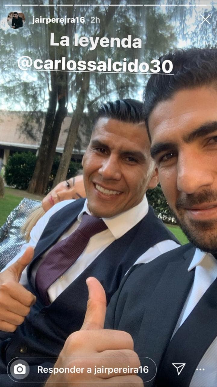 El delantero mexicano une su vida con la modelo regiomontana Ileana Salas ¡Vaya cierre de año para Pulido!