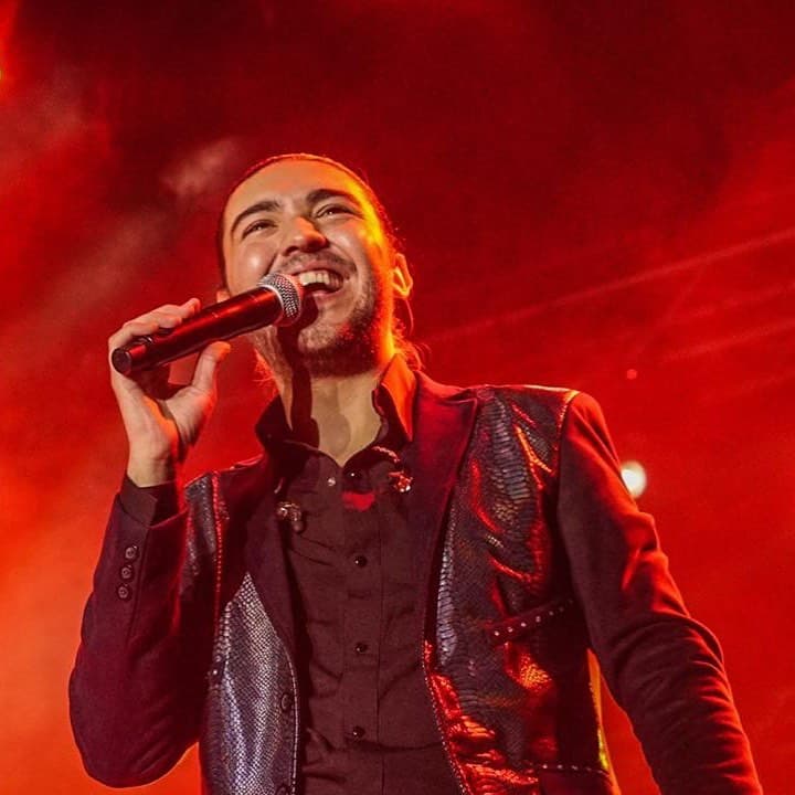 La agrupación le comunicó a sus fans que
<b>Alann Mora</b> no formaría más parte del grupo.