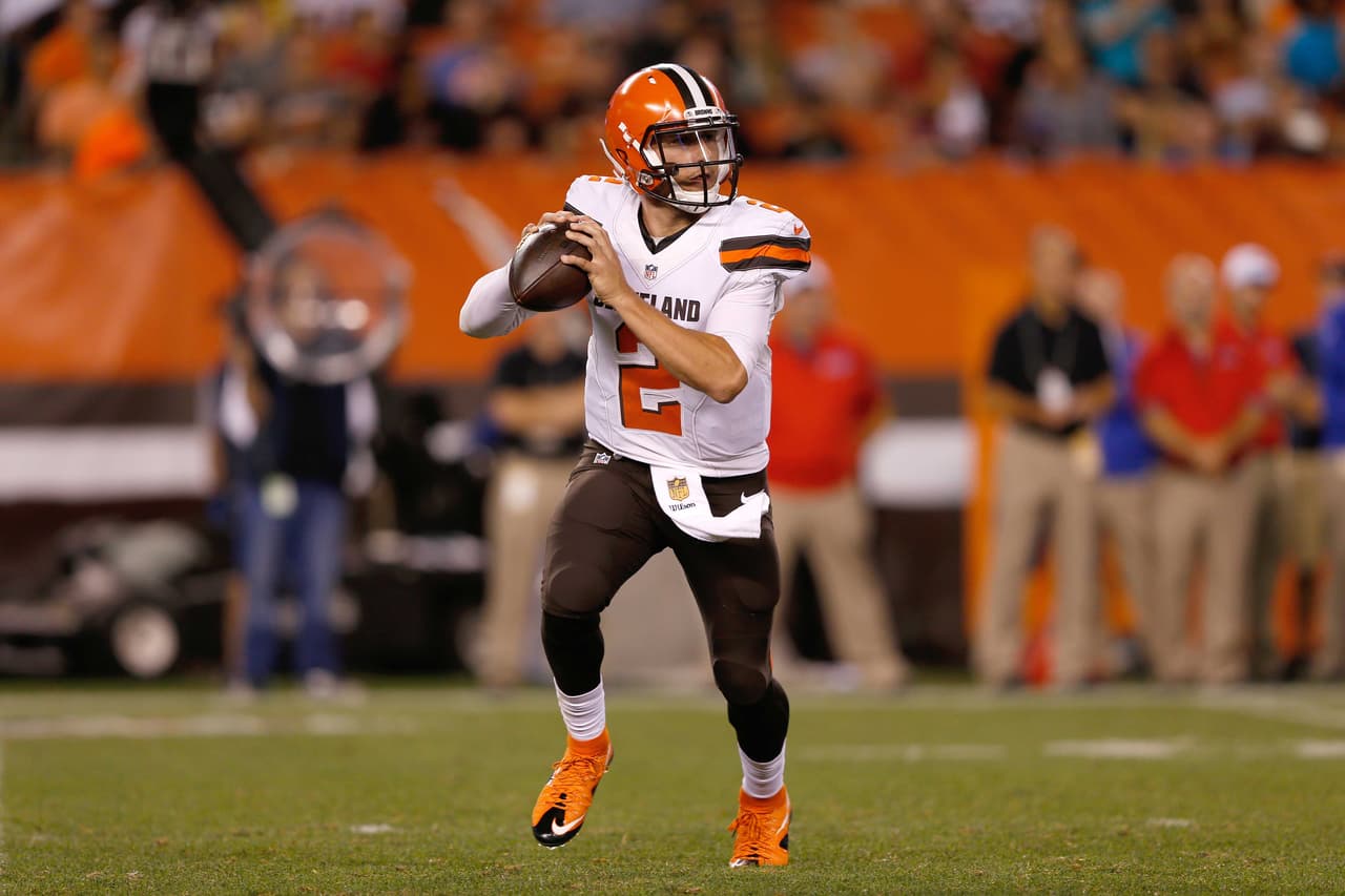 Mike Pettine: Johnny Manziel se perderá el juego de pretemporada vs. los Buccaneers