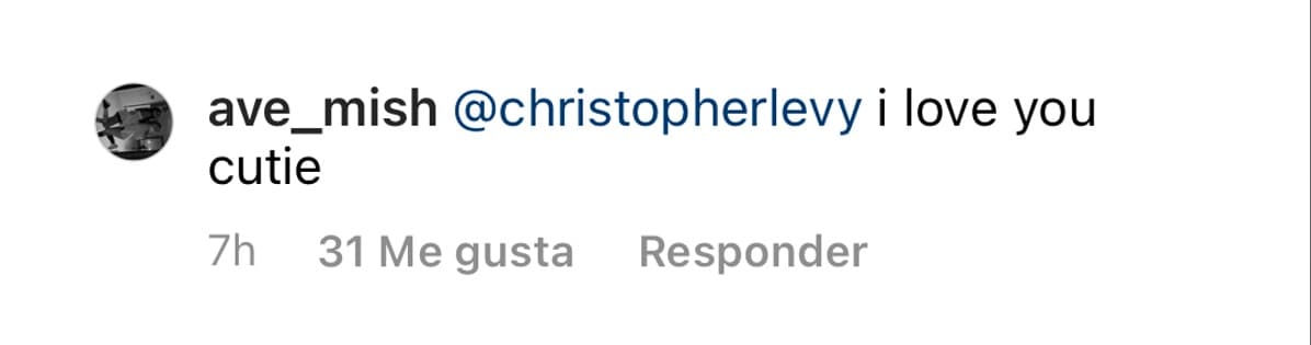 El joven, quien en octubre de 2020
<b><a href="https://www.univision.com/famosos/hijo-william-levy-reaparece-accidente-carro-golf-fotos" target="_blank">sufrió un aparatoso accidente</a></b> cuando iba manejando un carro de golf en Florida, fue bien correspondido con su mensaje de amor.
<br>