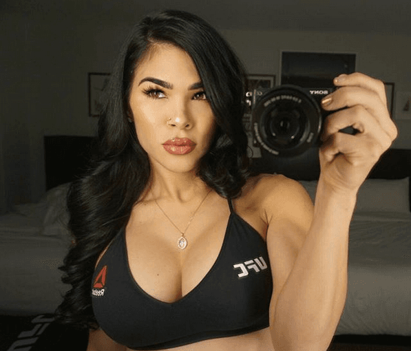 Las miradas estaban sobre Ostovich por un combate que tendría el próximo 19 de enero de 2019 contra Paige Van Zant, aunque por sus lesiones no podrá competir.