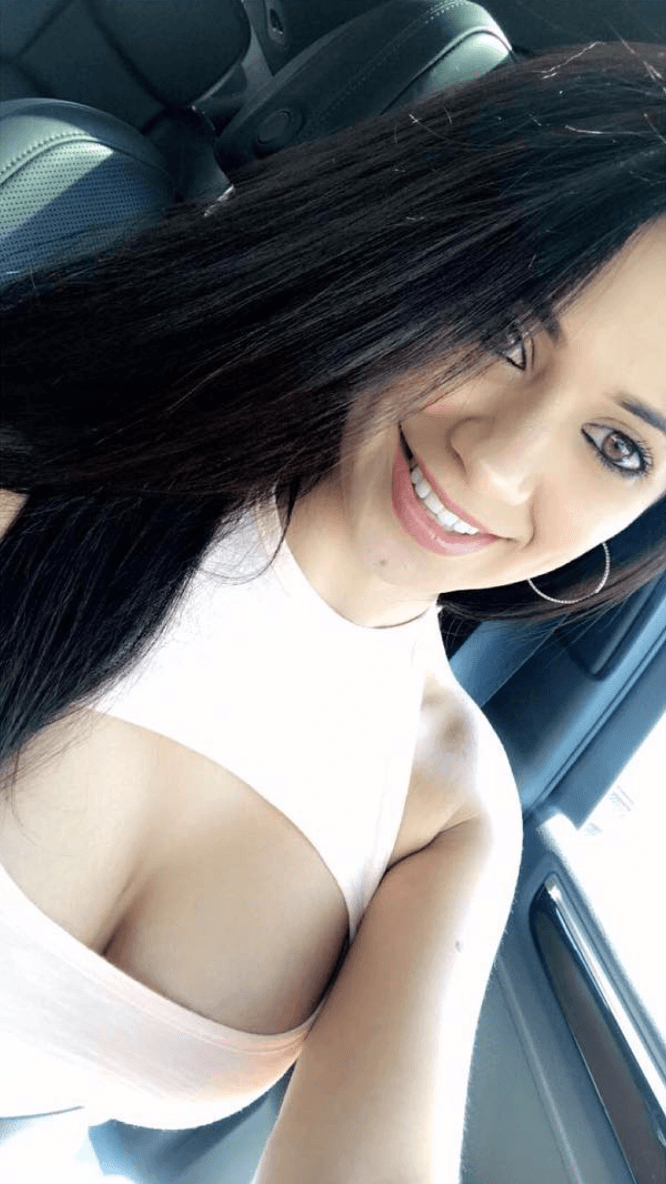 En imágenes: Las fotos más felices de la locutora hondureña.