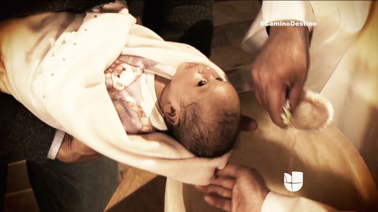 A pesar de todo, no olvidas a Luis ni a tu padre Fernando.