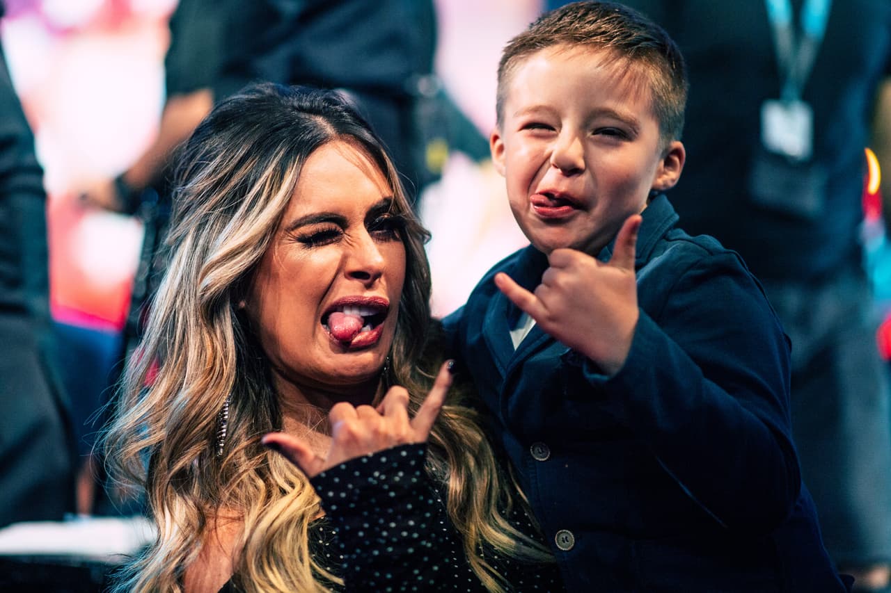 Y cuando vimos
<b><a href="https://www.univision.com/shows/pequenos-gigantes/el-magistral-debut-de-mateo-como-actor-que-puso-a-galilea-montijo-al-borde-del-llanto">el 'gran debut' de Mateo</a></b> como actor con su cinta "Titanic en Acapulco", Galilea se mostró visiblemente emocionada.
<br>