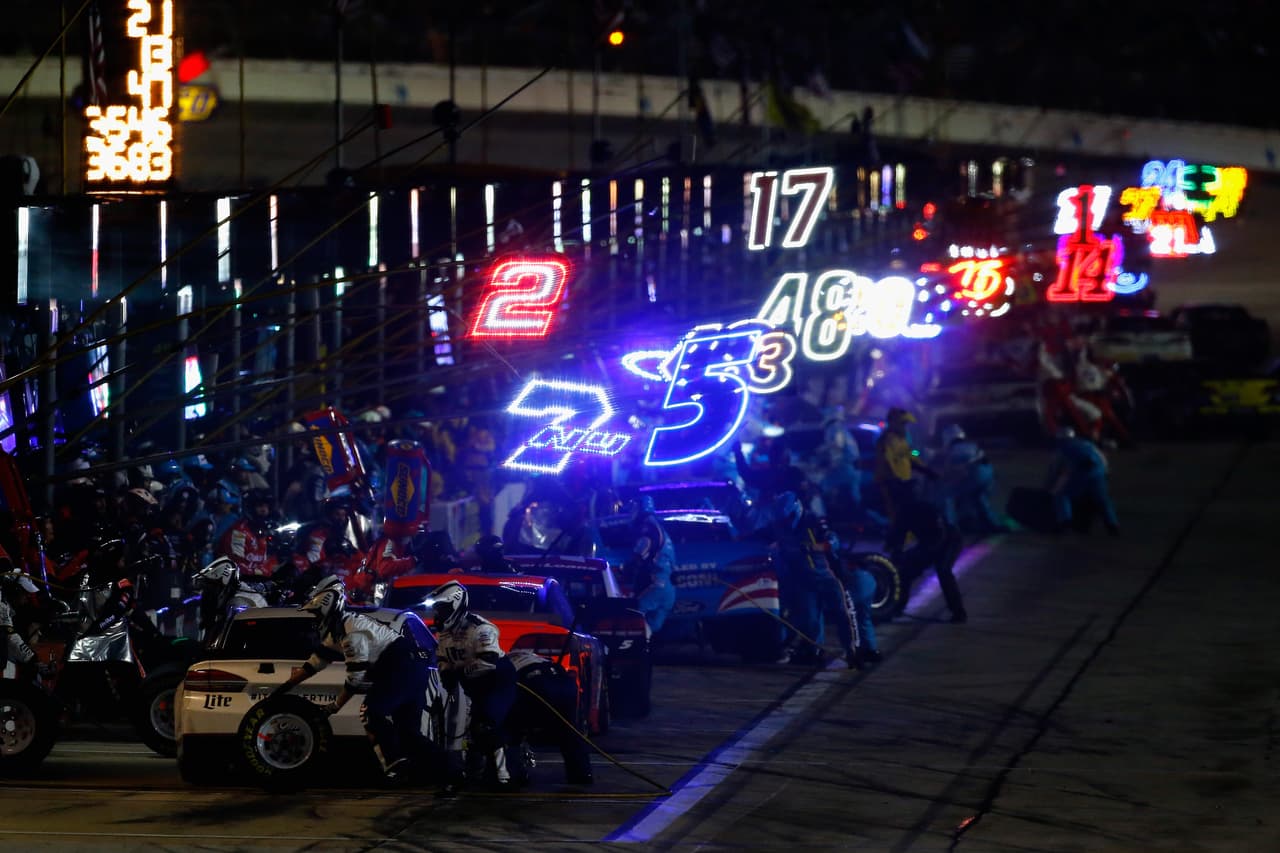 Emociones a más de 200 millas por hora en el Texas Motor Speedway