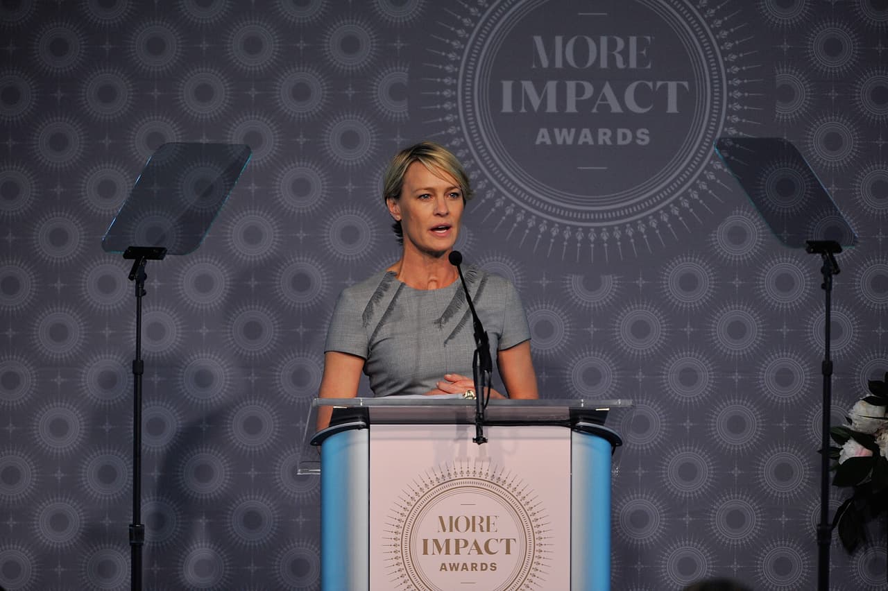 El corte de Kelly es parecido al de Claire Underwood de House of Cards