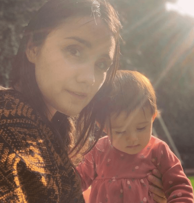 "Feliz día de la niña mi amor"