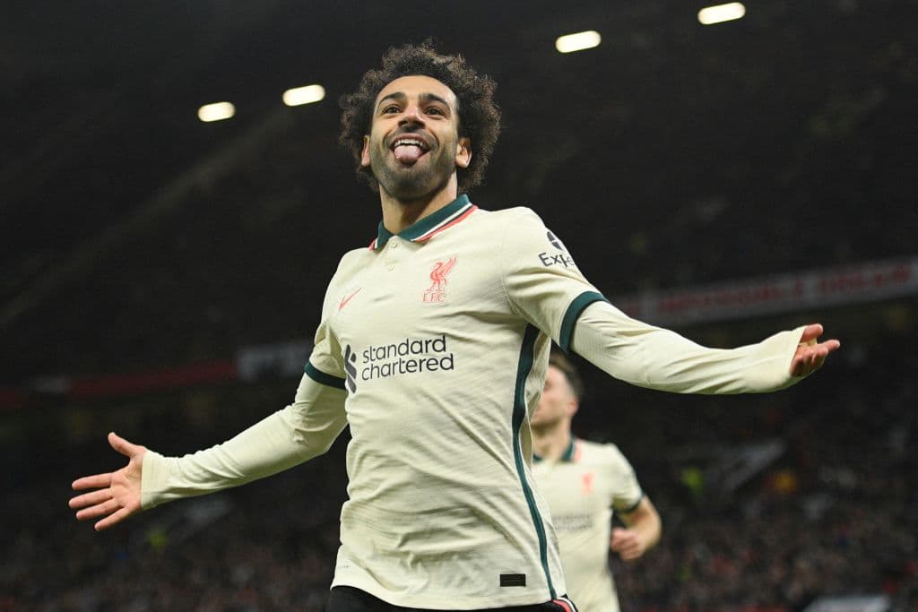 Manchester United sufre dolorosa derrota en Old Trafford ante el Liverpool, quien goleó 5-0 durante la J9. Nabi Keita (5'), Diogo Jota (13') y Mohamed Salah con hat-trick (38', 45+5' y 50') se encargaron de las anotaciones ante los locales; Cristiano Ronaldo no pudo anotar en esta ocasión.