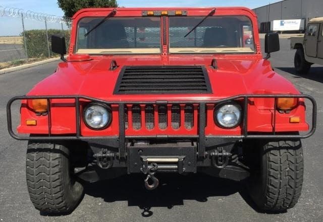 “Es raro que los US Marshals realicen una subasta de una colección de vehículos tan impresionante”, dijo Lasha Boyden, subjefe de esa agencia en Sacramento.