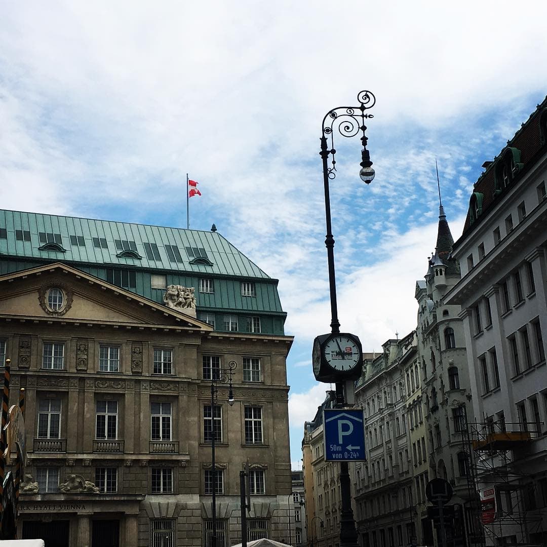 Este es el más reciente de sis viajes.