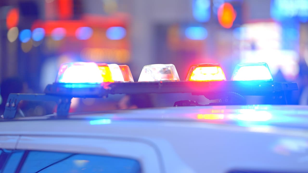 Hombre de 23 años es apuñalado dentro de un McDonald’s en Manhattan; buscan a sospechoso