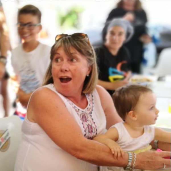 Esta fue la cara de la mamá de Sebastián Rulli, al ver a su hijo y a su nieto Santi.