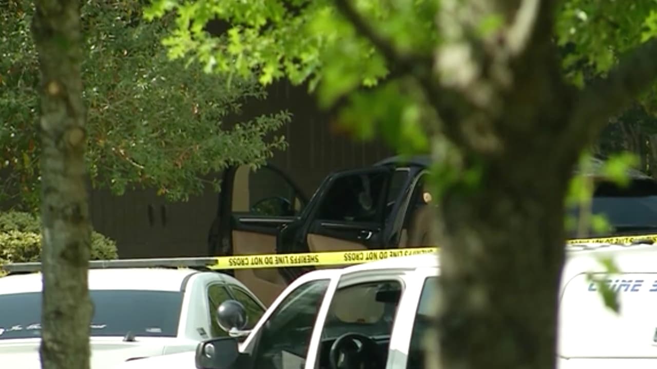 Estas son tragedias que ocurren muy seguido en Texas a pesar de la advertencia de las autoridades de que siempre revisen en la parte de atrás de los automóviles para que
<a href="https://www.univision.com/local/houston-kxln/recomendaciones-ninos-abandonados-automoviles-calientes-houston-fotos" target="_blank">no olviden a ningún niño. </a>