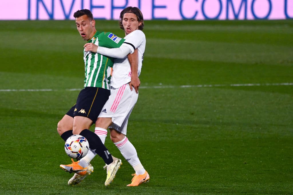Real Betis y Real Madrid nos regalan un entretenido 0-0 que complica que el Madrid pueda levantar la copa.