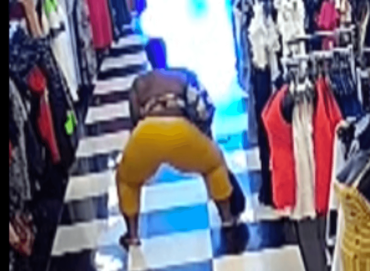 Bailando ’twerking’ se robó la ropa de una tienda en Pembroke Pines