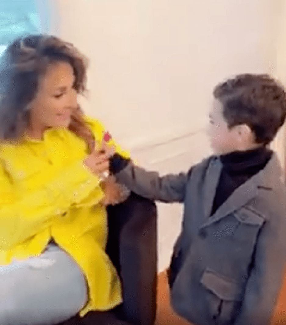 También hemos visto el crecimiento de Baby Luca, hasta convertirse en el hombrecito que hoy en día tiene perdidamente enamorada a La Bronca.