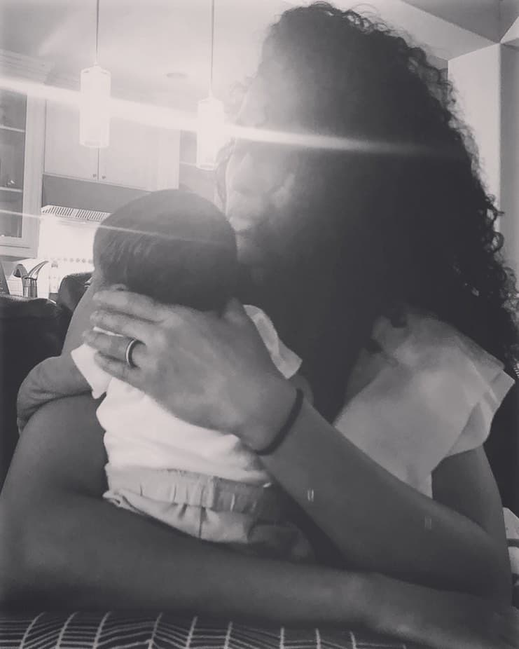 La cuatro veces All-Star de la WNBA hará su debut olímpico en Tokio este verano. En 2019 tuvo a su primer hijoo llamado Rowan "Seven" Smith.