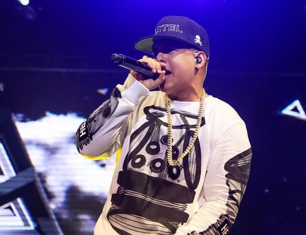 Desde sus inicios, el reggaeton ha sido un estilo musical que pareciera estar alejado totalmente de la religión, pero para sorpresa de muchos, algunos intérpretes de este género decidieron cambiar el rumbo de su música para acercarse a un ser supremo.