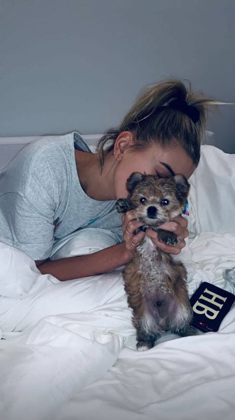 Pero no fue el único,
<b><a href="https://www.univision.com/entretenimiento/confirmado-justin-bieber-y-hailey-baldwin-ya-estan-casados-y-asi-lo-demuestran-fotos">su esposa Hailey</a></b> mostró el cariño que le tiene a Oscar.