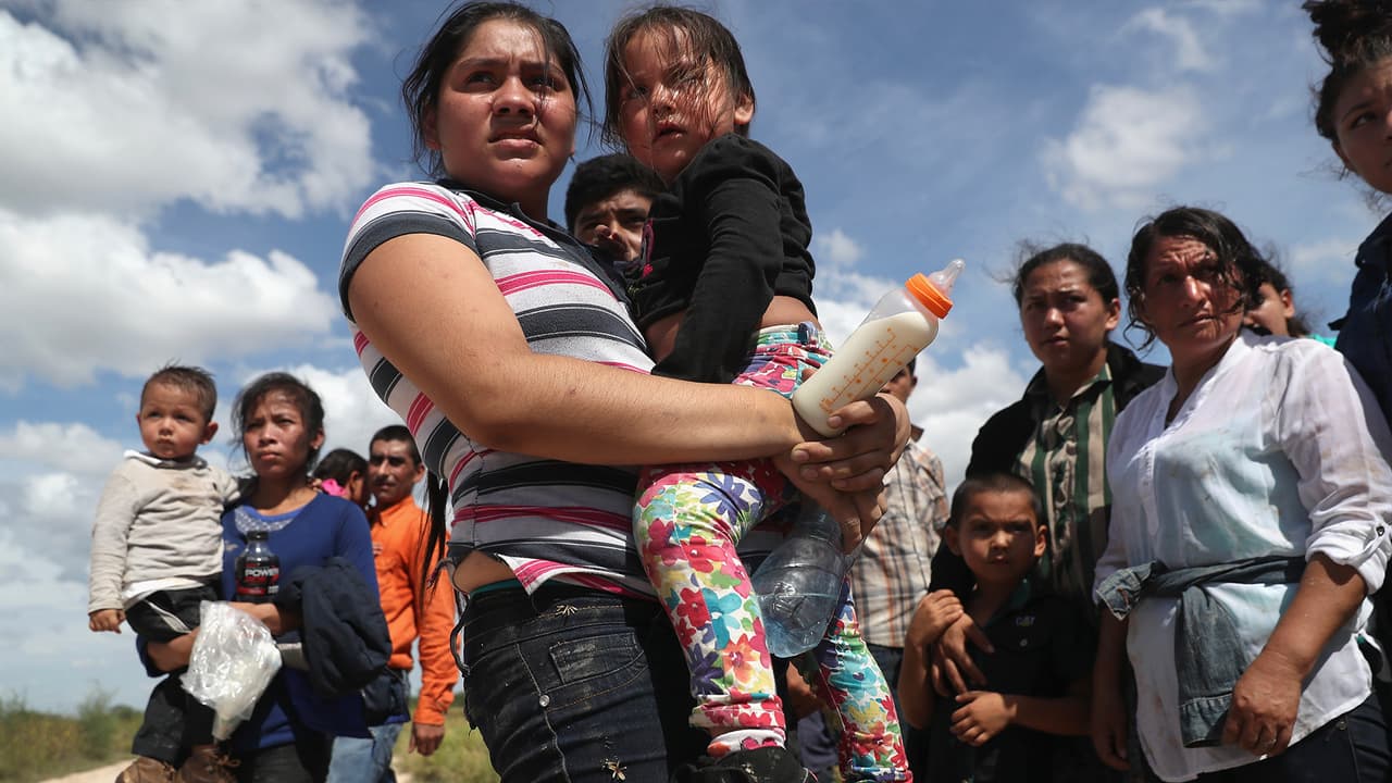 Estos proyectos de ley buscan limitar las ayudas a inmigrantes indocumentados en Florida