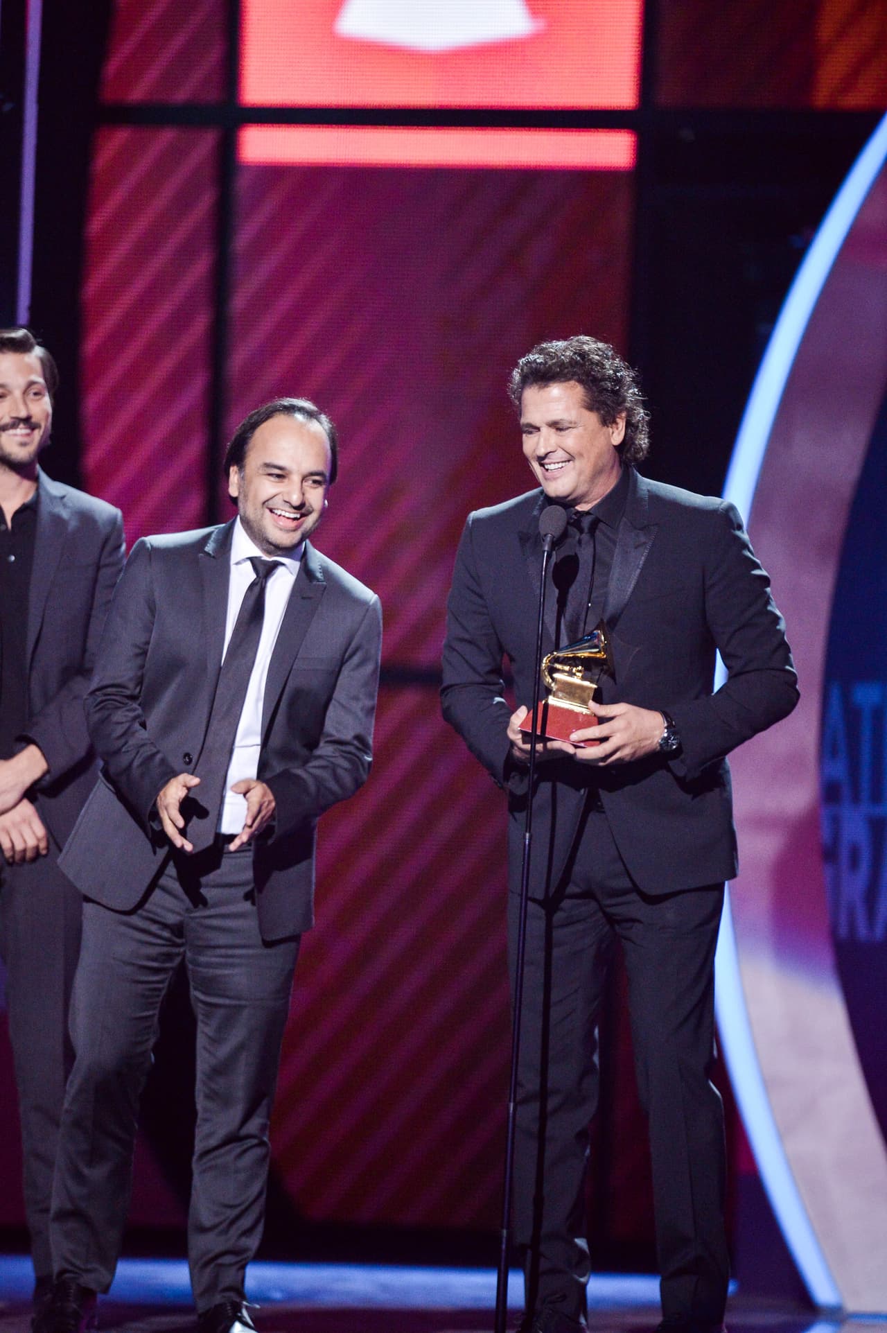Carlos Vives fue uno de los grandes ganadores de la noche gracias a 'La Bicicleta' con Canción del Año.