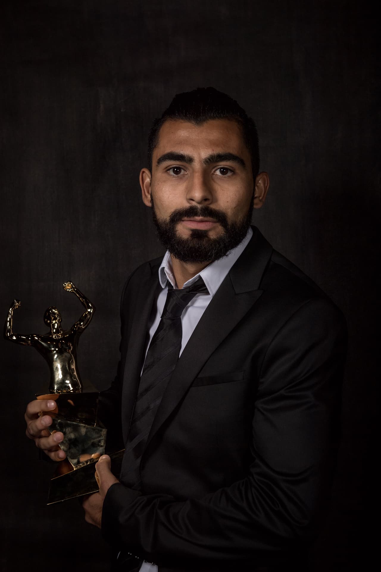 Amaury Escoto, de Lobos BUAP, se llevó el trofeo por el Mejor Gol del Año por su anotación a Chivas.