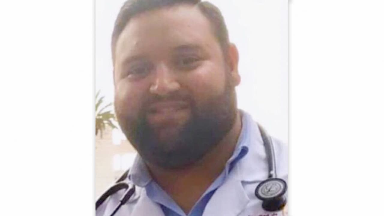 La madre de joven médico, Vilma Franco, viajó a México para buscar a su hijo.