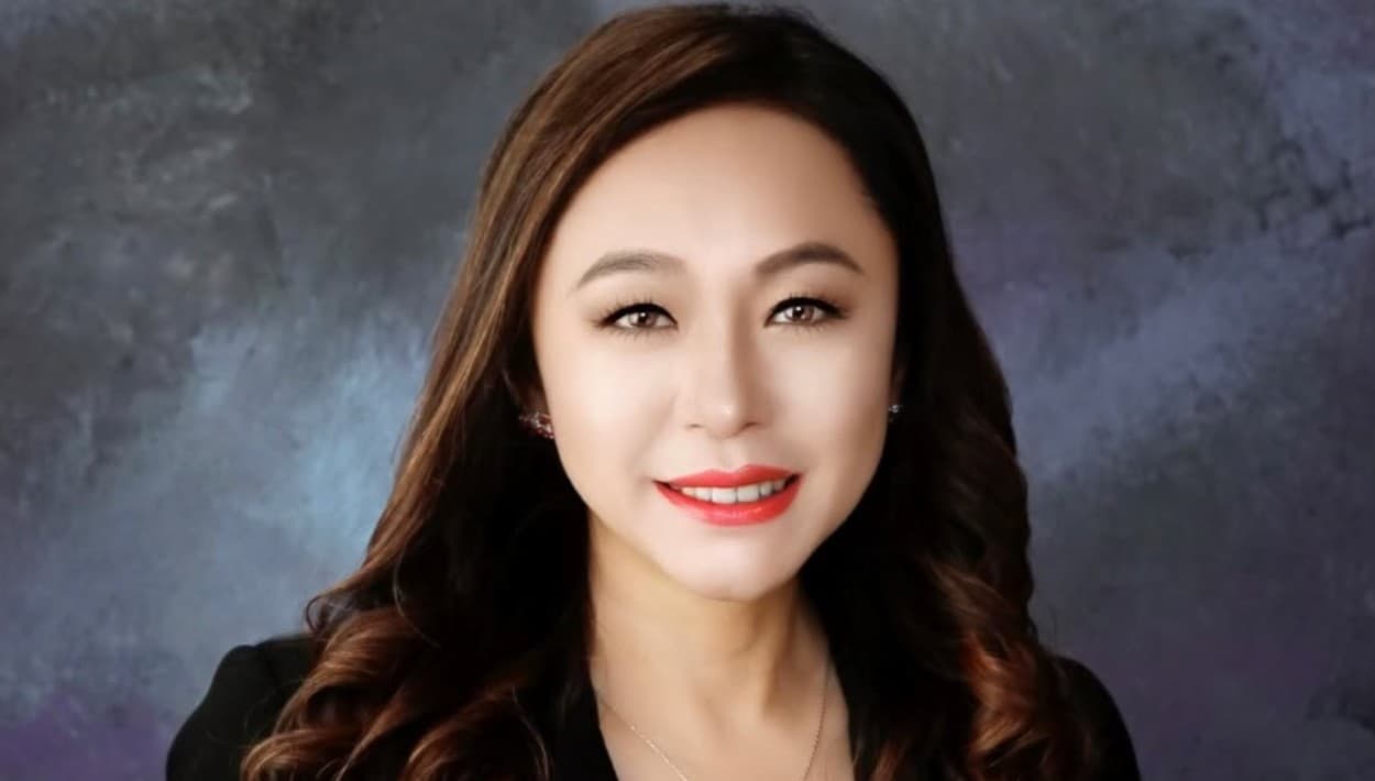 Alcaldesa de Arcadia se declara culpable de trabajar en secreto para China desde Los Ángeles