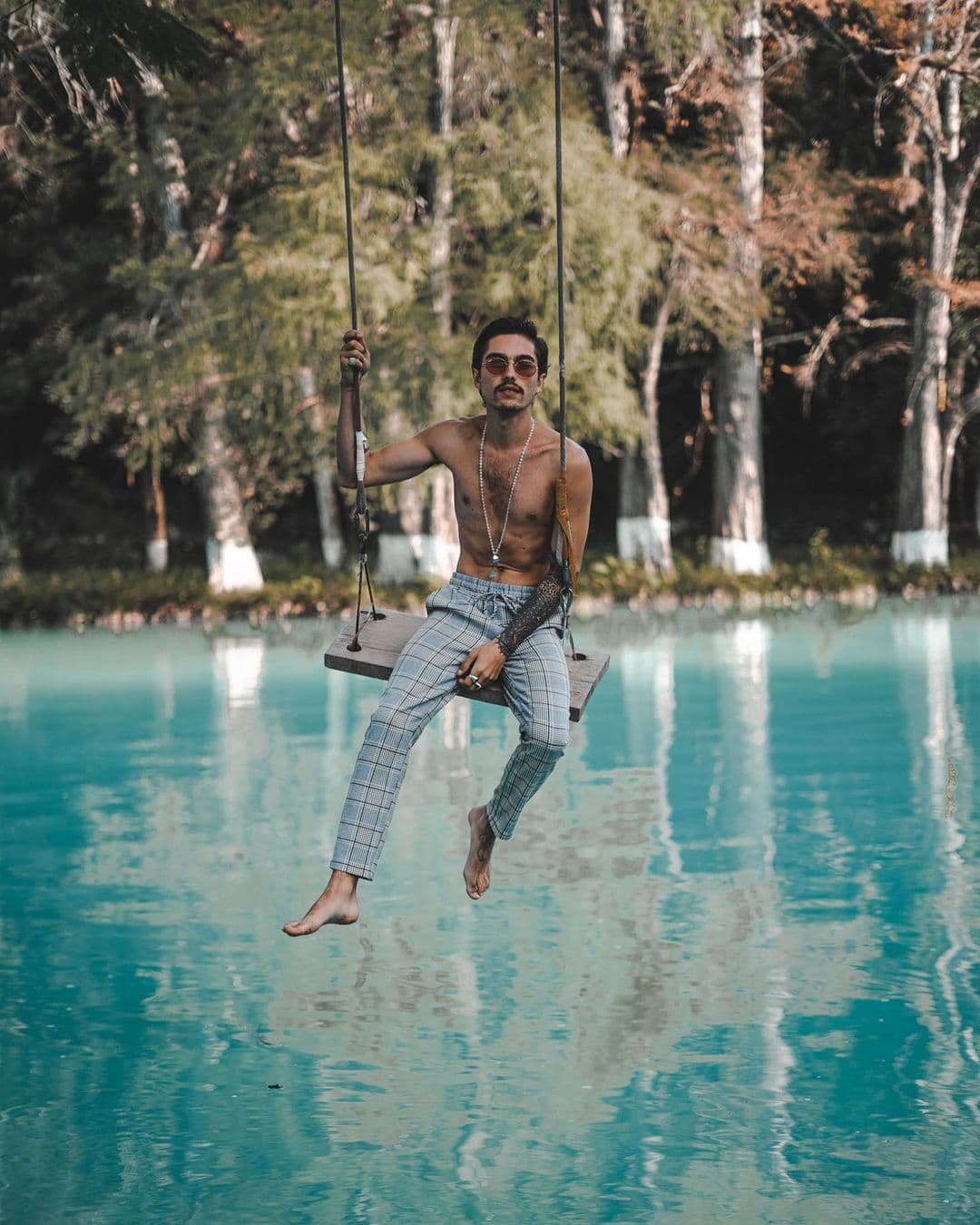 <b><a href="https://www.univision.com/temas/sergio-mayer-mori">Sergio Mayer Mori</a> </b>forma parte del grupo de jóvenes que protagonizarán la popular trama. Como actor debutó en el 2010 en la película 'Viento en contra', a partir de entonces ha sumado varios proyectos a su trayectoria, en 2016 fue parte del elenco de 'Un padre no tan padre' y 'El patriarca'.