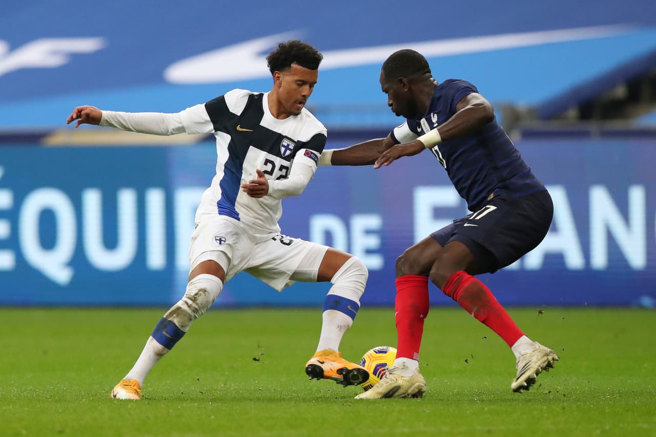 Francia 0-2 Finlandia | Forss (28’) y Valakari (31’) hicieron los tantos para vencer a Francia, quienes se medirán a Portugal en la quinta jornada de la UEFA NL; Finlandia se enfrentará a Bulgaria.