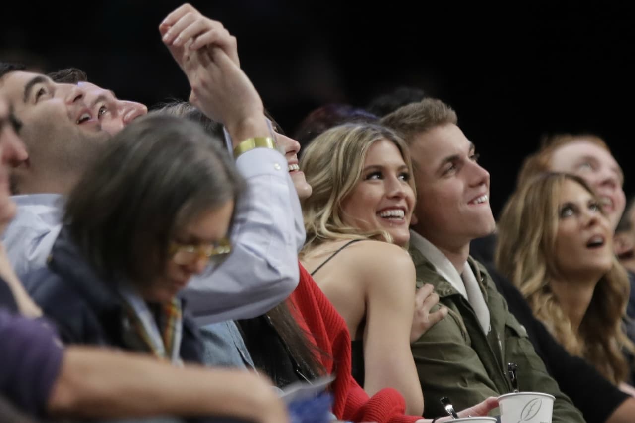 El sueño del fan: apostó una cita por Twitter con la bella Eugenie Bouchard y ella cumplió