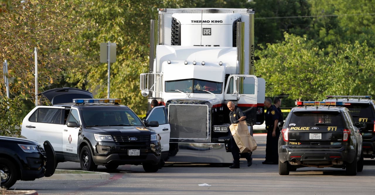 Sube a 10 el número de inmigrantes muertos por asfixia y deshidratación en un camión hallado en San Antonio