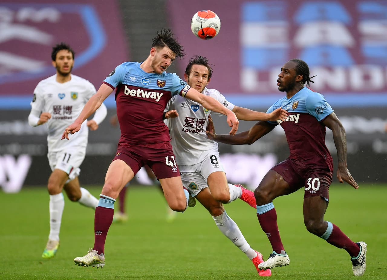West Ham no hace pesar la localía y con un solitario gol de Jay Rodríguez, el Burnley les hace la diablura en casa.