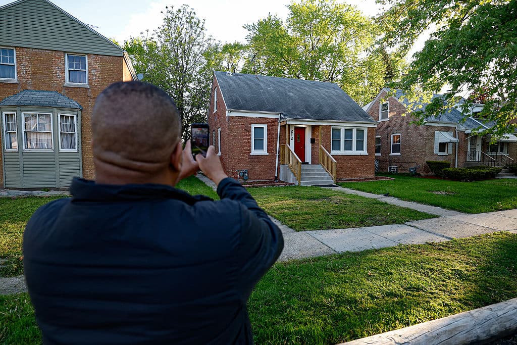 Así es el tour en Chicago que recorre la infancia del papa León XIV y termina con pizza