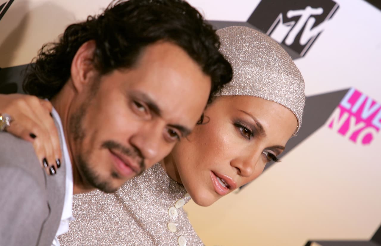 Con Marc Anthony en 2006.