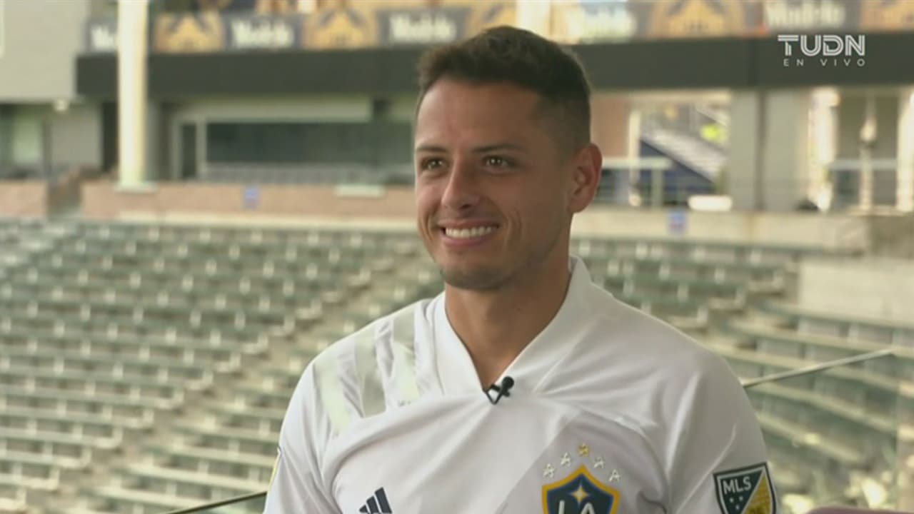 Exclusiva | Chicharito: "Mi coach de vida no me hace ‘coco wash’"