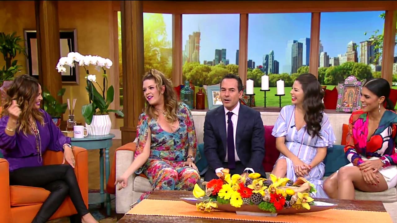 Alicia coincidió con Karla Martínez en que se siente plena y mejor que nunca, en este momento de su vida.