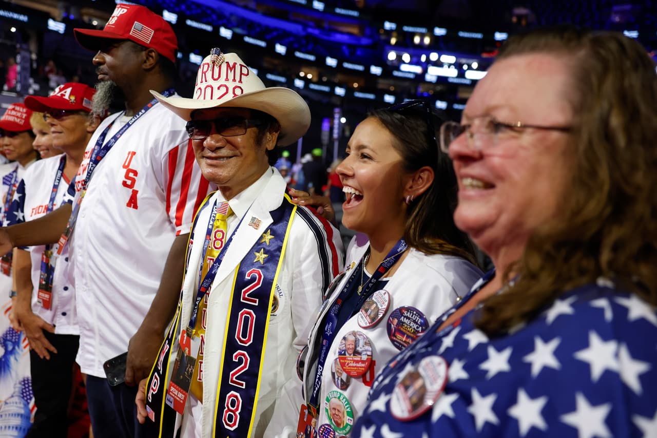 La propia organización describe el evento como una oportunidad para mostrar los logros de la administración de
<b>Donald Trump</b>.
<br>
<br>“Por primera vez, los republicanos celebran una convención de medio mandato para
<b>conmemorar los logros del presidente Donald J. Trump, mostrar la fuerza del Partido Republicano y de sus candidatos</b>, así como unir a los estadounidenses en torno a una visión audaz para el futuro”,
<b><a href="https://gopconvention.com/" target="_blank">dice la descripción del evento en su página oficial. </a></b>
<br>