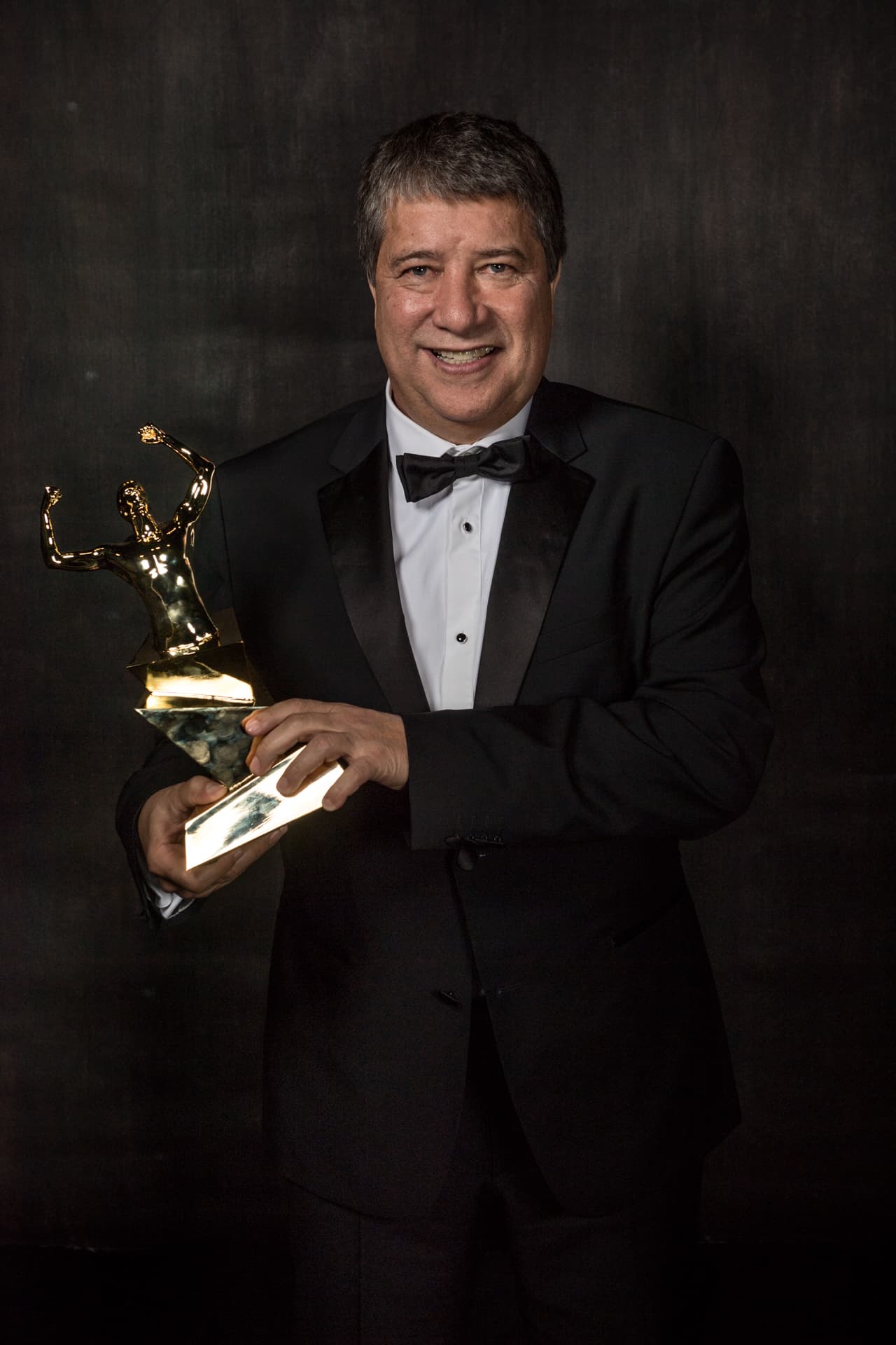 Hernán Darío Gómez el técnico de Panamá, también acudió a recibir el galardón a la Hazaña Deportiva del Año.