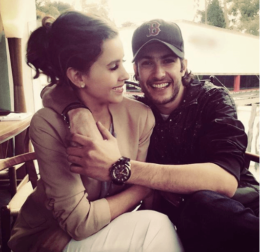 Tiene una gran amistad con Paulina Goto, quien fuera su pareja en Mi Corazón es Tuyo.
