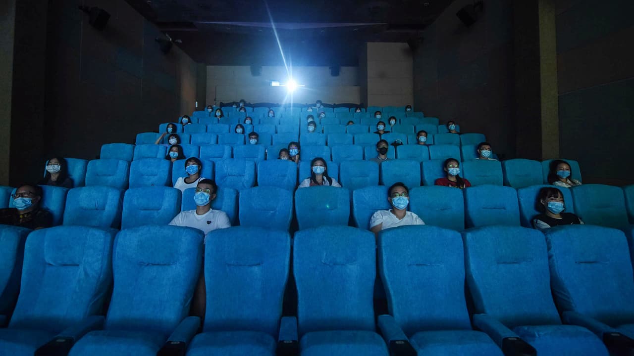 Las principales cadenas, incluidas AMC, Cinemark y Regal Cinemas, participan, al igual que todos los principales estudios de cine.