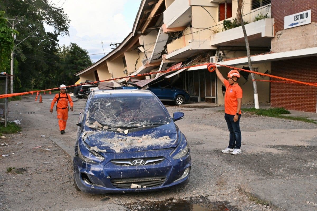 El presidente de Panamá afirma que su país vive un "desastre grande" tras el potente terremoto con magnitud de 7.7